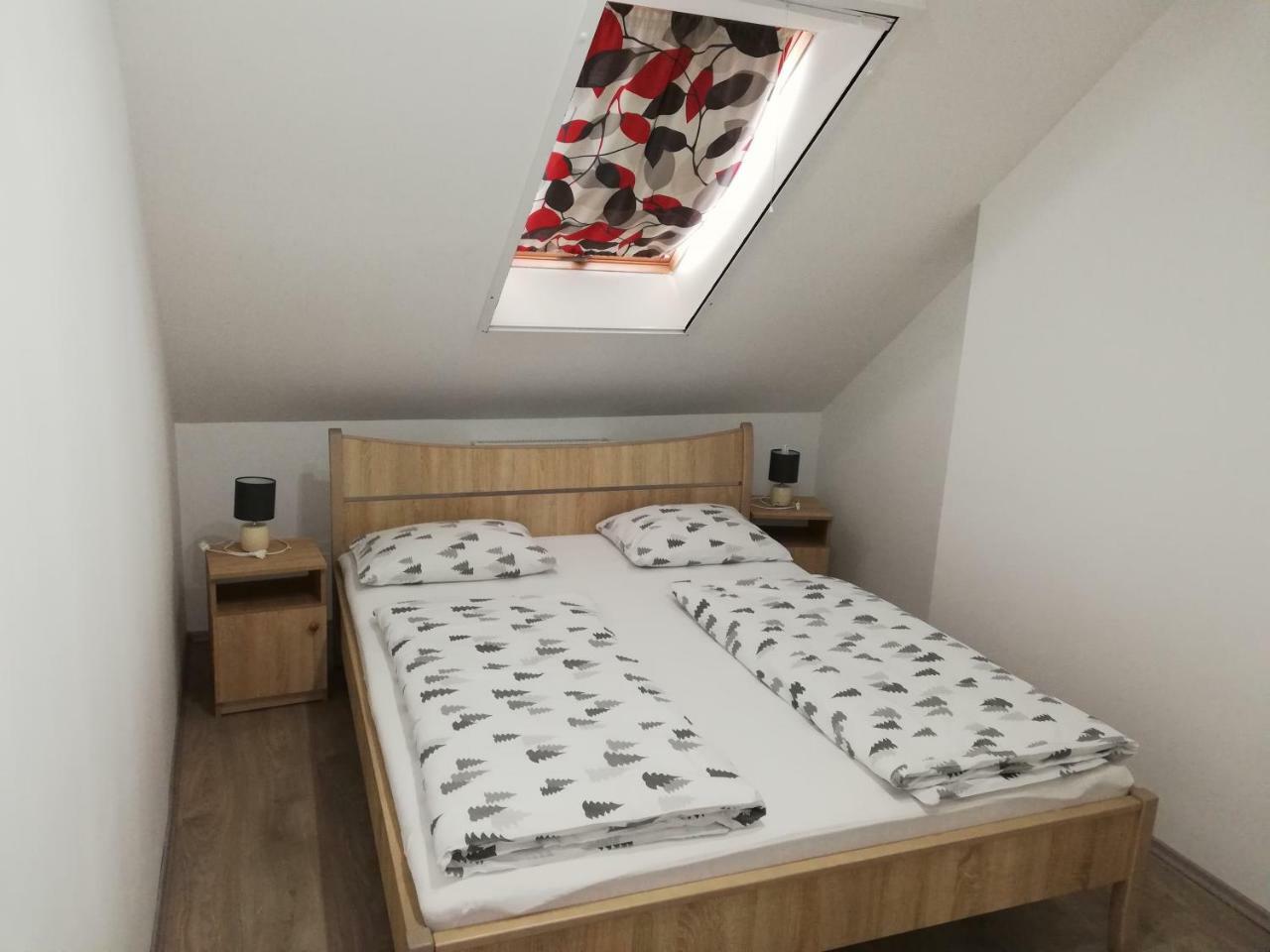 Apartman 25 Sopron Exteriör bild