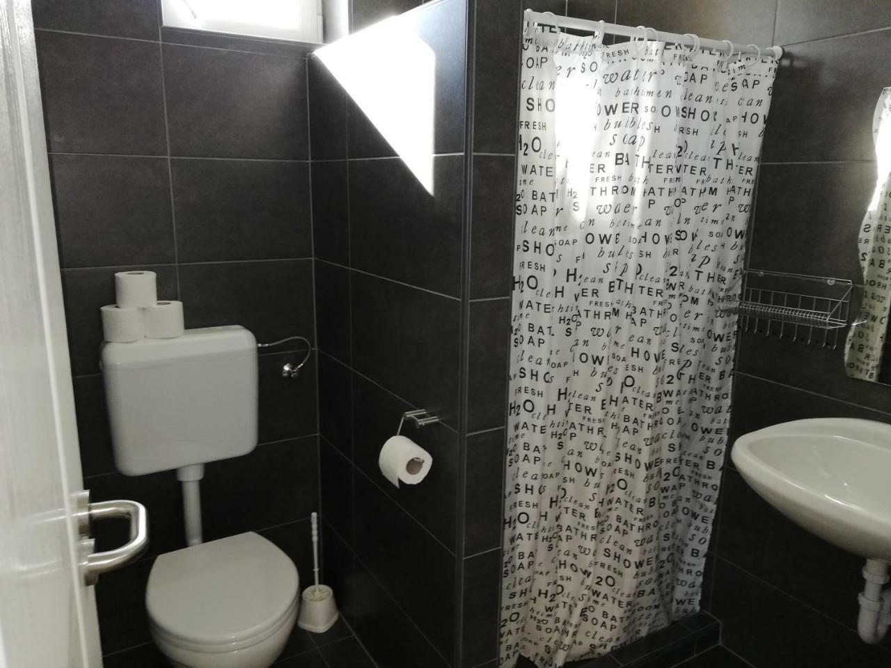 Apartman 25 Sopron Exteriör bild